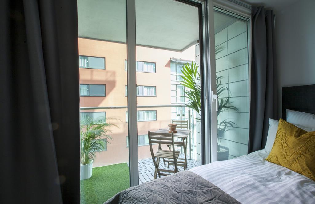 Royal Victoria Docks Apartment London Room photo